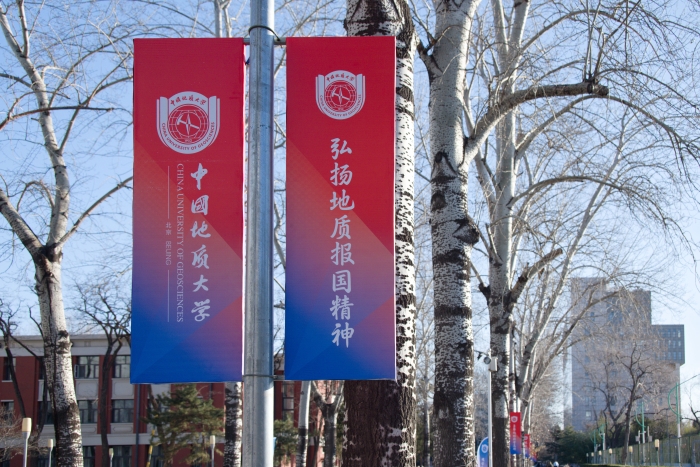 邱硕 (17)