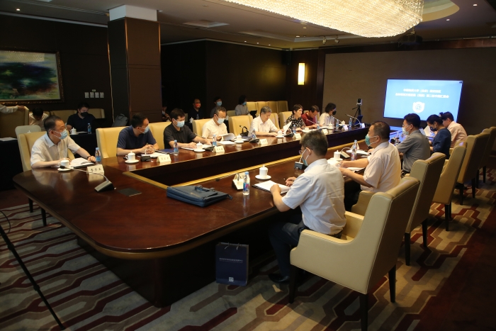 1-会场-0621-国会-屈元英