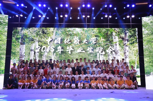 全体演员合影
