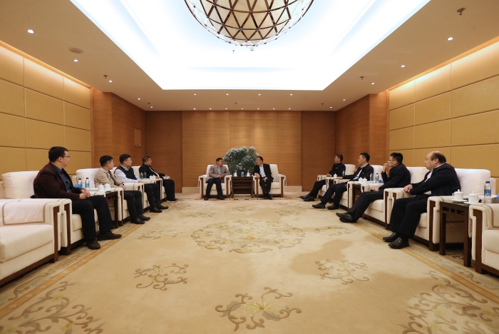马俊杰会见李军会一行2