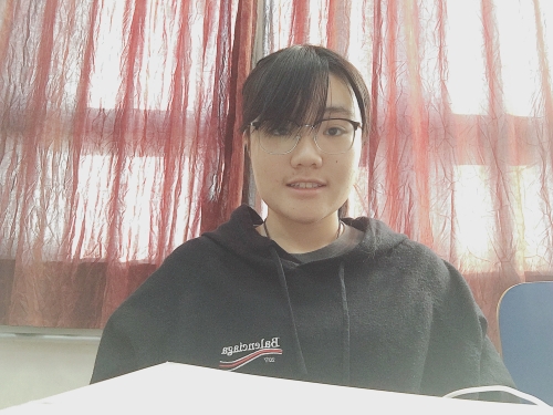 2.工程技术学院文艺标兵龚婉仪