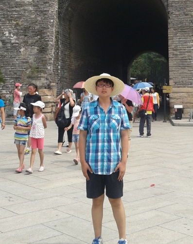1005113129_许谦_文艺标兵